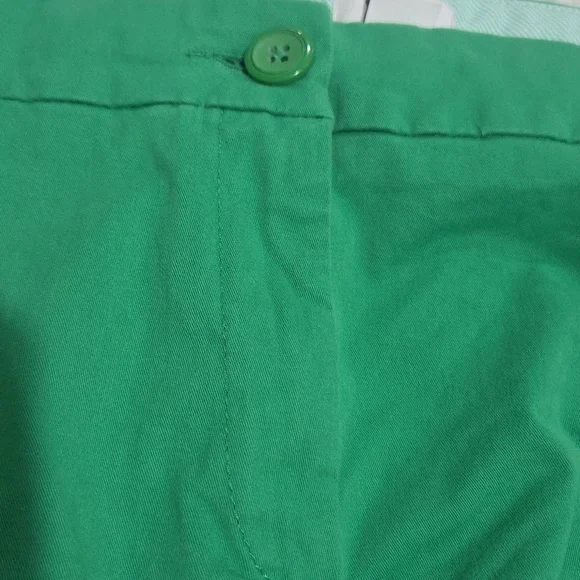 Brighten Up Your Spring/summer Wardrobe With 3 Pretty Size 10 Shorts Crown & Ivy - Picture 11 of 13